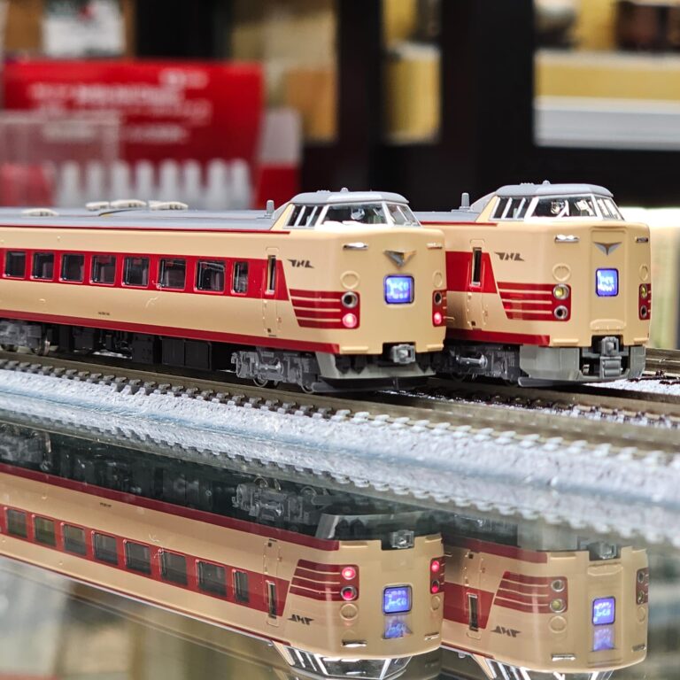 KATO 10-1780 【特別企画品】 381系「やくも」 (リニューアル