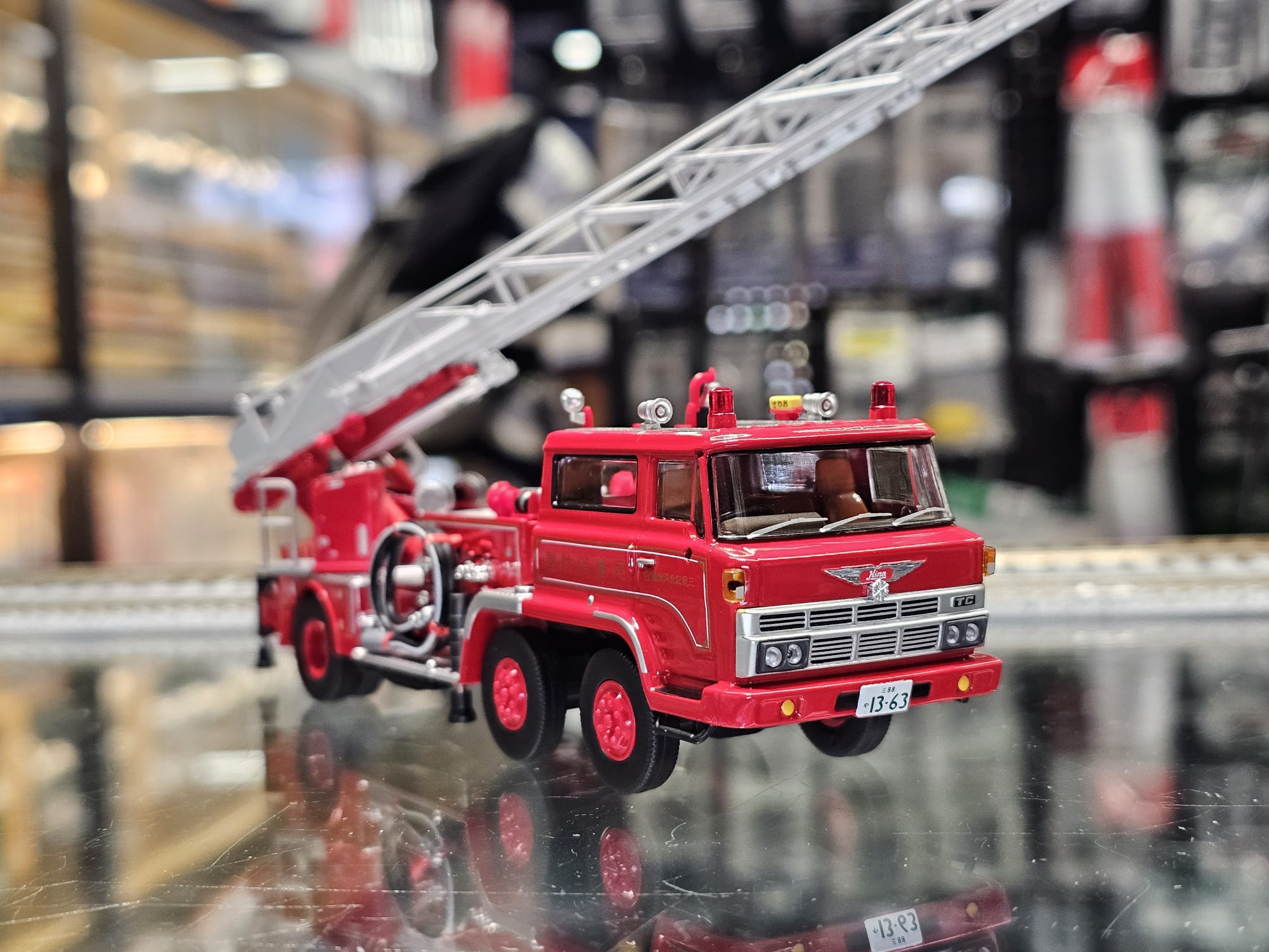 TOMYTEC 330776 LIMITED VINTAGE LV-N24c 日野 TC343 はしご消防車 