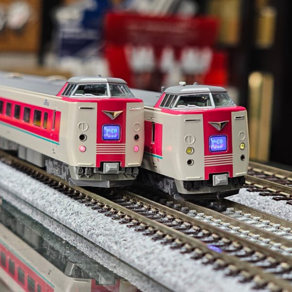 え*む様 KATO 10-1779 381系ゆったりやくもグレー台車(ウェザリン 10-1779【KATO】381系「ゆったりやくも」(ノーマル編成・ グレー