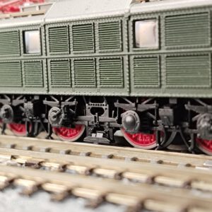 HOBBY TRAIN H2892 BR E17 DB (Green) Ep.III Deutsche Bundesbahn