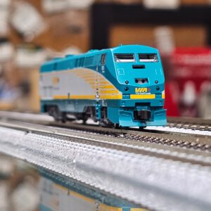 KATO USA 176-6042 GE P42 VIA Rail Canada 車號#901 7 KATO USA 176-6042 GE P42 VIA Rail Canada 車號#901