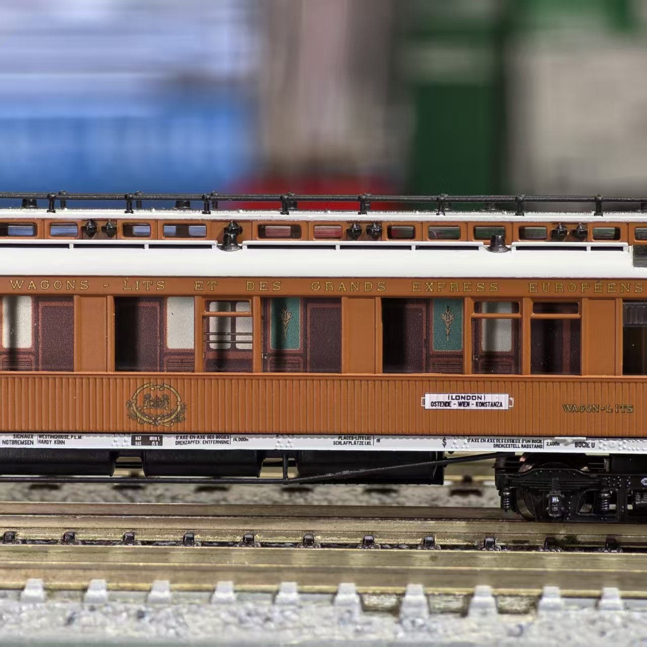 HOBBYTRAIN H22100 H22101 東方快車「奧斯滕德-維也納快車」(Ostend-Vienna-Express)古典木造車5兩套裝 9 HOBBYTRAIN H22100 H22101 東方快車「奧斯滕德-維也納快車」(Ostend-Vienna-Express)古典木造車5兩套裝
