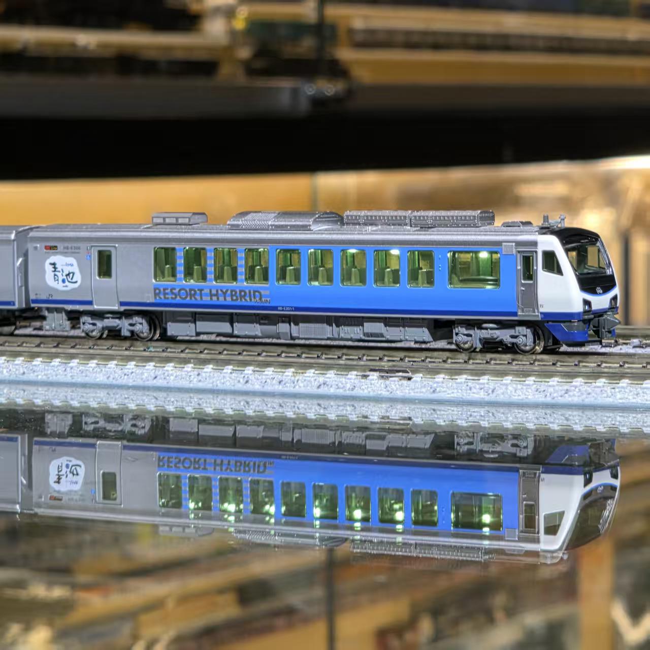 KATO 10-1367 HB-E300系｢ﾘｿﾞｰﾄしらかみ｣ (青池編成) 4両- Khaho Store