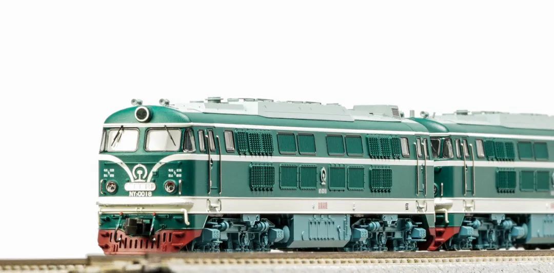 長鳴 N NY7 內燃機車- 2025年版