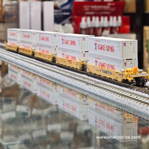 KATO 106-6213 Gunderson MAXI-I Double Stack Car 5 Unit Set TTX New Logo #759368 with Yang Ming Containers 7 KATO 106-6213