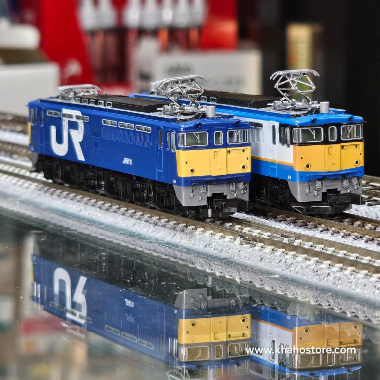 TOMIX97963 EF65電気機関車　JR貨物オリジナル塗粧セット EF65形（貨物オリジナル塗粧）が入線です。 TOMIX 97963 特別