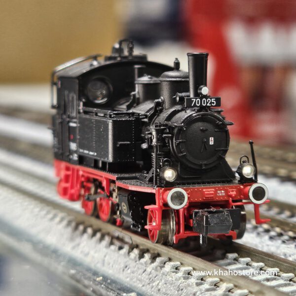 FLEISCHMANN N 7170010 Steam locomotive class 70.0, DB DCC