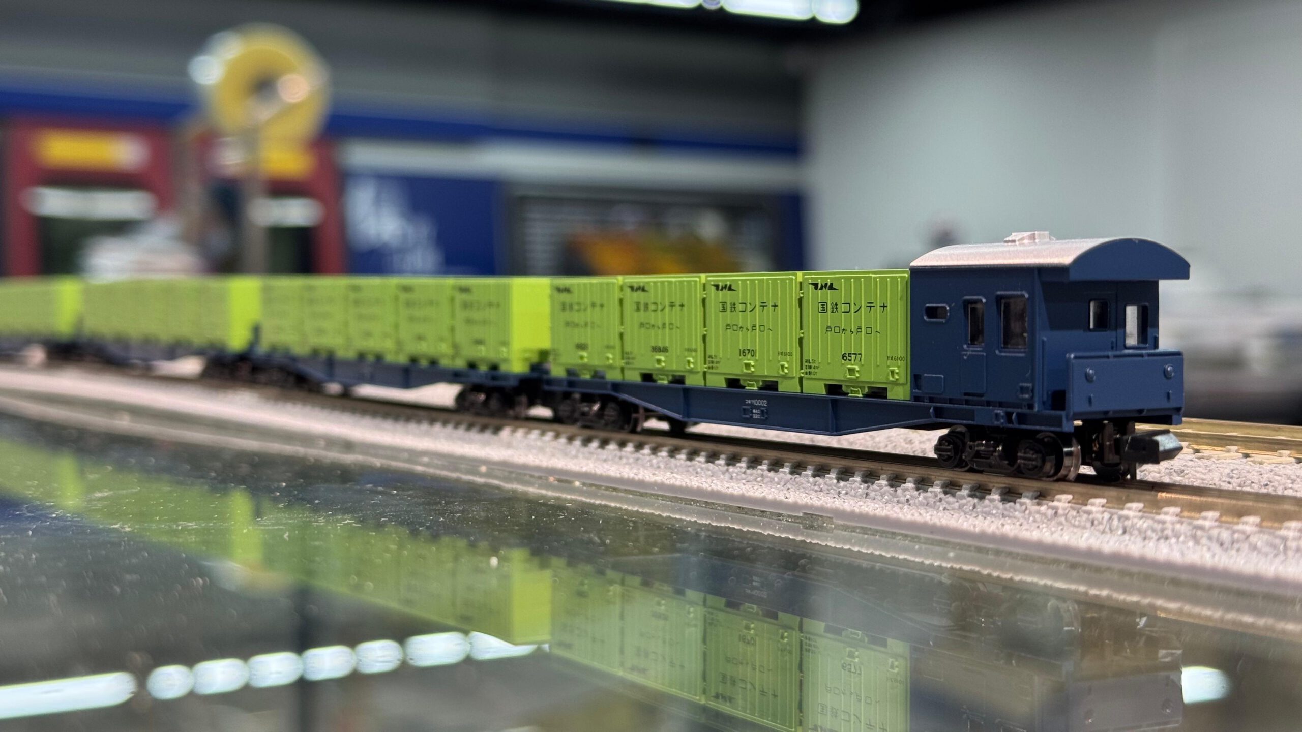 KATO 特急貨櫃套裝 ( 8002 コキ10000 x5 + 8003	コキフ10000 x1 ) 共6卡 ( 機關車另售)