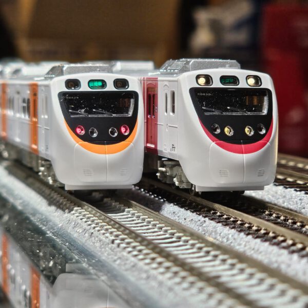 三鶯重工 S015 EMU800 JR 四國8000系 交換彩繪塗裝 (8輛)
