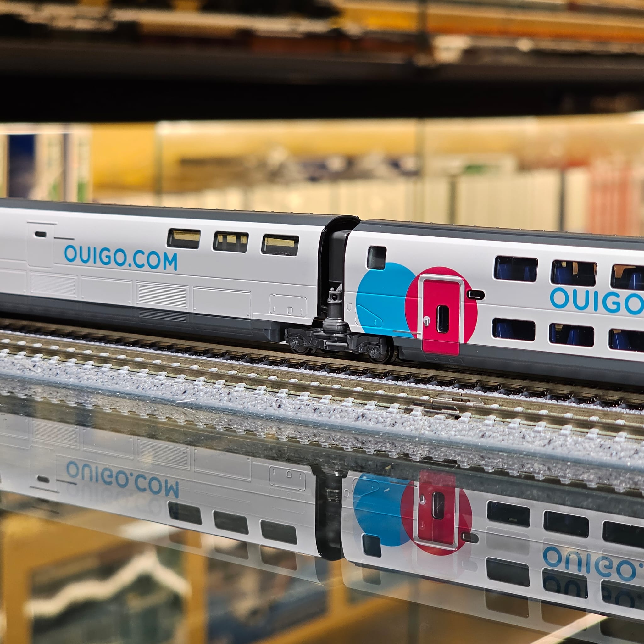 KATO 10-2117 10-2118 OUIGO España 2 KATO 10-2117 10-2118 OUIGO España