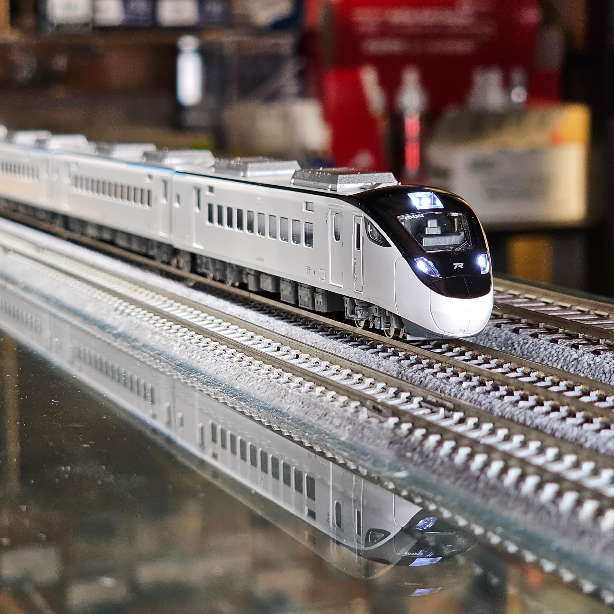 KATO 10-2128 10-2129 台灣鐵路 EMU3000(青) 4 KATO 10-2128 10-2129 台灣鐵路 EMU3000(青)