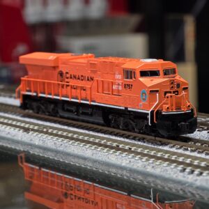 KATO 176-8960 GE ES44AC CANADIAN PACIFIC ＃8757 
