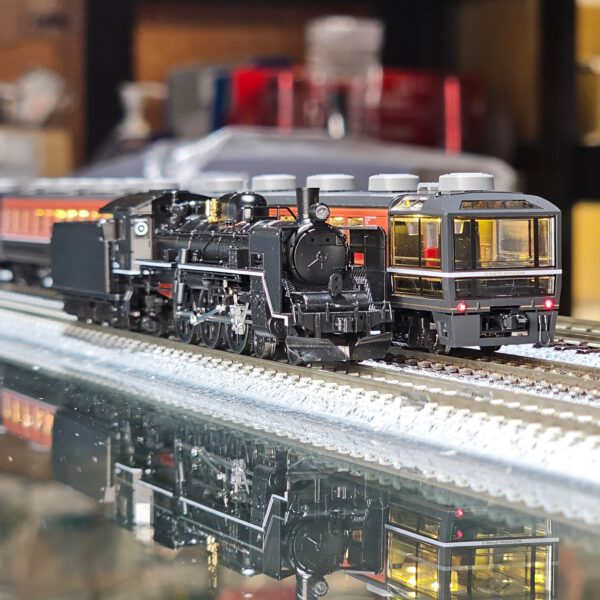 TOMIX 2011 JR C57形蒸気機関車(180号機) 1 TOMIX 2011 JR C57形蒸気機関車(180号機)