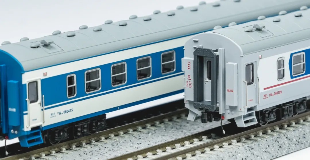 長鳴 25B 特別塗裝客車 ( 23/10/2025 下午4點截止預訂)