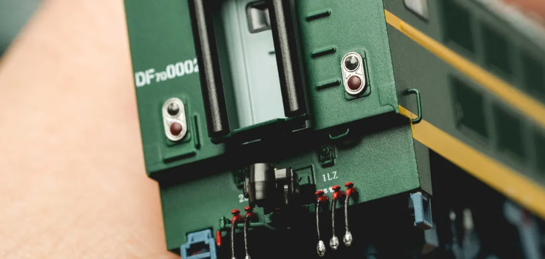 長嗚 N 東風7D型柴油機車