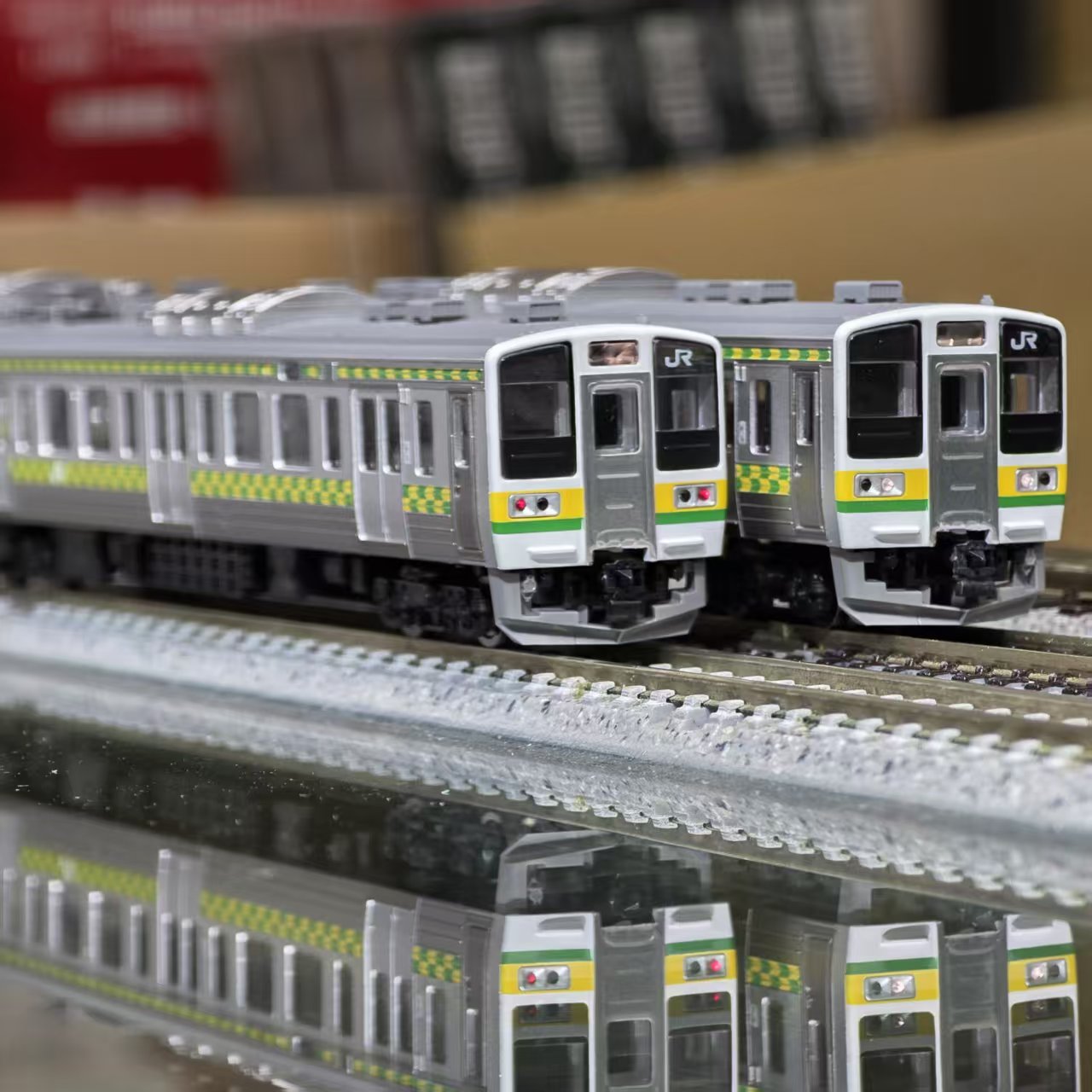 TOMIX 97237 JR 211 3000系近郊電車 (両毛線・矢絣色) 4両 1 TOMIX 97237 JR 211 3000系近郊電車 (両毛線・矢絣色) 4両