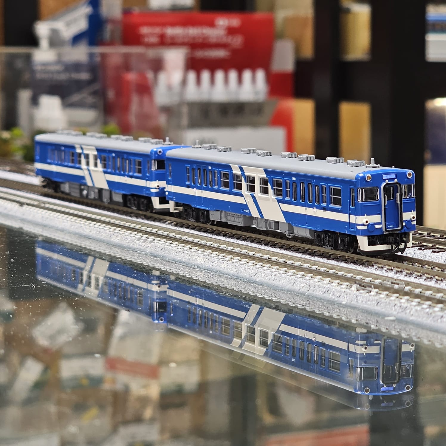 ▼MICROACE-A2561ばらし▼キハ53(M車)/首都圏色(タラコ/所属表記「米ヨナ=米子」)/1両(キハ23&キハ45はありません)/中古 | マイクロエース Nゲージ キハ53-0番代 小浜線色 2両セット