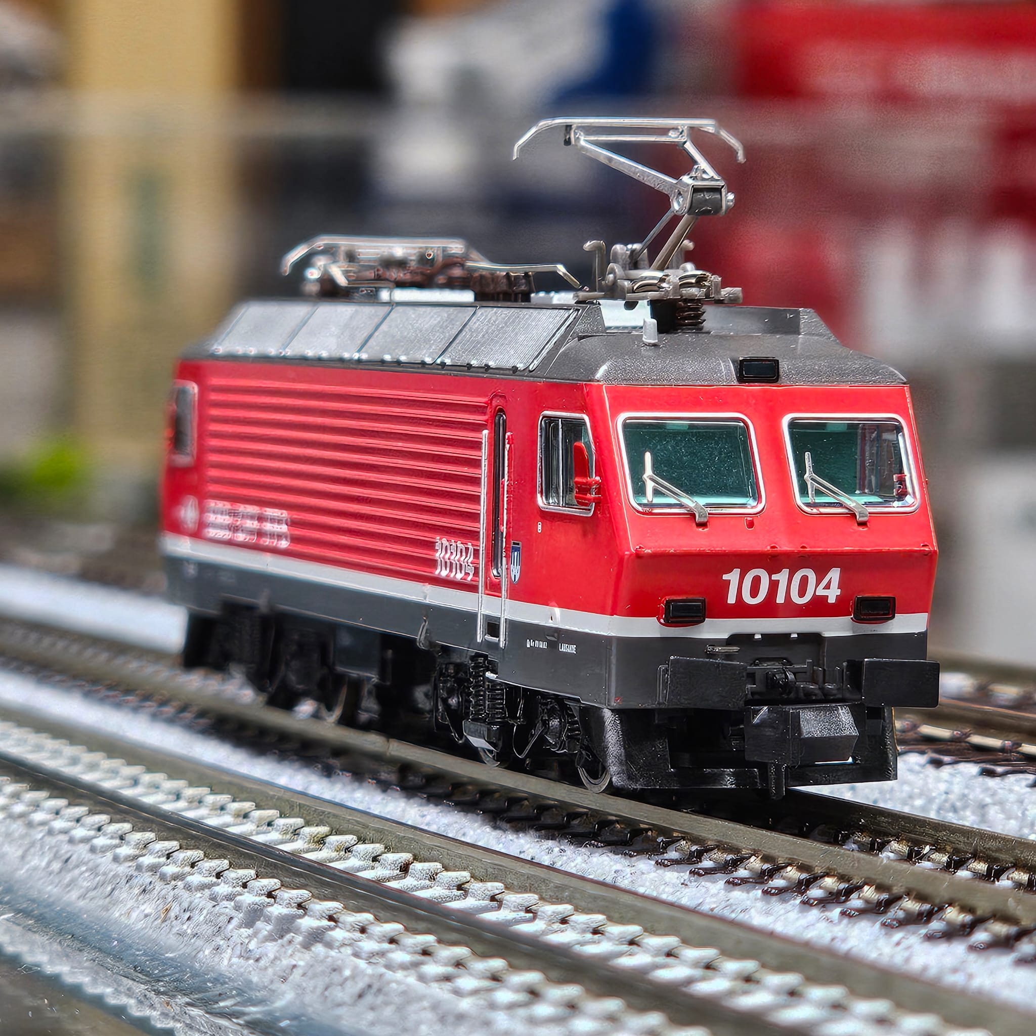 HOBBY TRAIN H28405 N Re 446 10104 2 HOBBY TRAIN H28405 N Re 446 10104