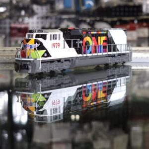 KATO 176-1979 SD70M Flat Radiator Union Pacific #1979 We Are One