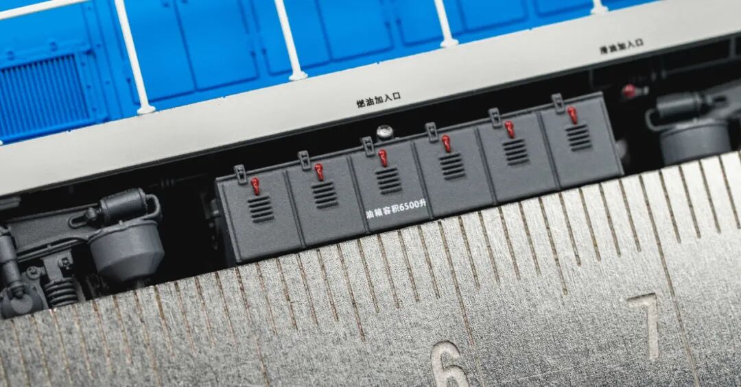 長嗚 N DF5 東風5型內燃機車 35 長嗚 N DF5 東風5型內燃機車