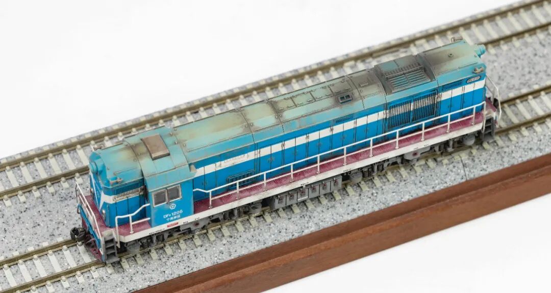 長嗚 N DF5 東風5型內燃機車 45 長嗚 N DF5 東風5型內燃機車