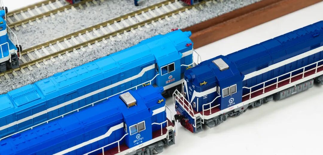 長嗚 N DF5 東風5型內燃機車 19 長嗚 N DF5 東風5型內燃機車