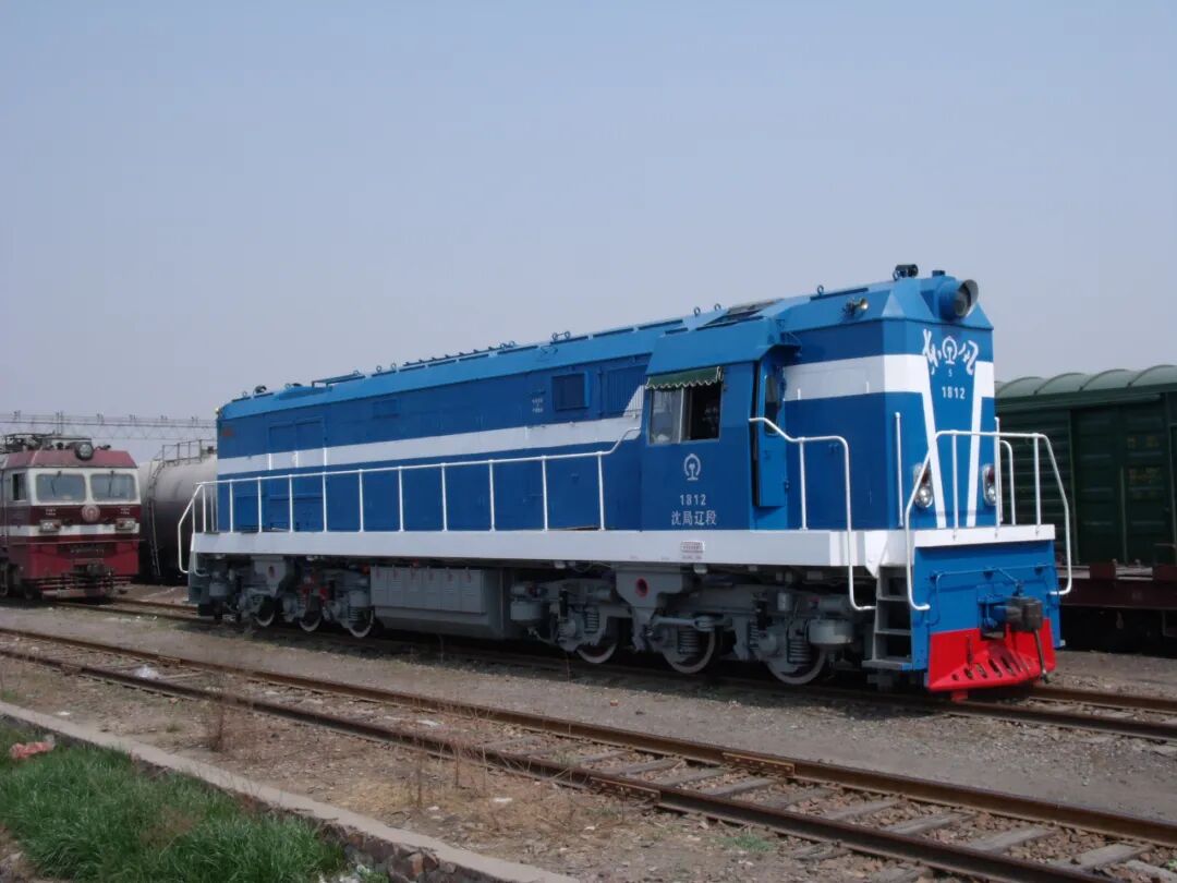 長嗚 N DF5 東風5型內燃機車 10 長嗚 N DF5 東風5型內燃機車