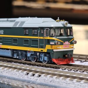 長鳴 N 東風7D 3011+3012 柳局柳段 山區型內燃機車 (修正版)