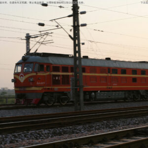 <遠期預訂> 長鳴 HO 比例 DF4B 合金車殼 車門可開 32 <遠期預訂> 長鳴 HO 比例 DF4B 合金車殼 車門可開