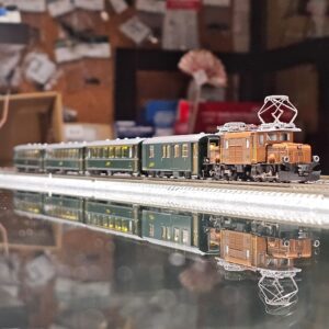 KATO 10-1987 Ge6/6-Ⅰ <冰河鱷魚> + 阿爾卑斯綠色客車 10 KATO 10-1987 Ge6/6-Ⅰ + 阿爾卑斯綠色客車