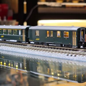 KATO 10-1987 Ge6/6-Ⅰ <冰河鱷魚> + 阿爾卑斯綠色客車 11 KATO 10-1987 Ge6/6-Ⅰ + 阿爾卑斯綠色客車