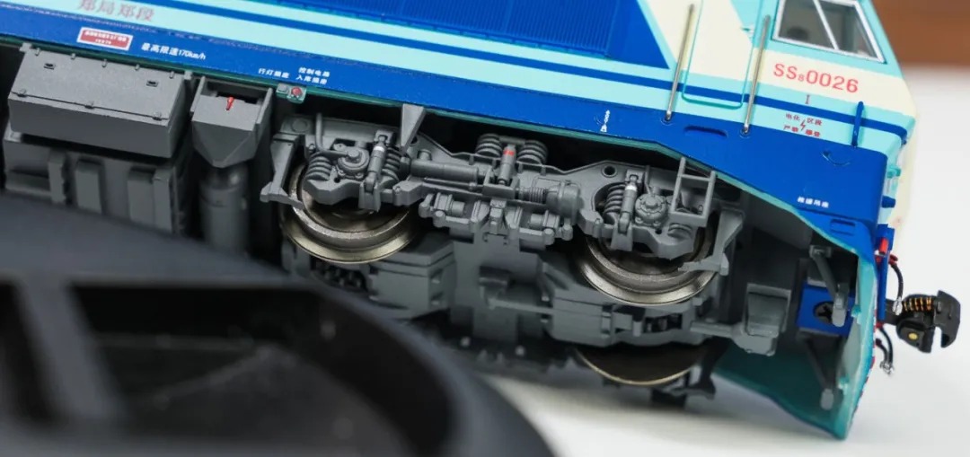 預訂 長鳴 SS8 2025年版本 ( 4/12/2025 16:00 截止預訂) 16 預訂 長鳴 SS8 2025年版本 ( 4/12/2025 16:00 截止預訂)