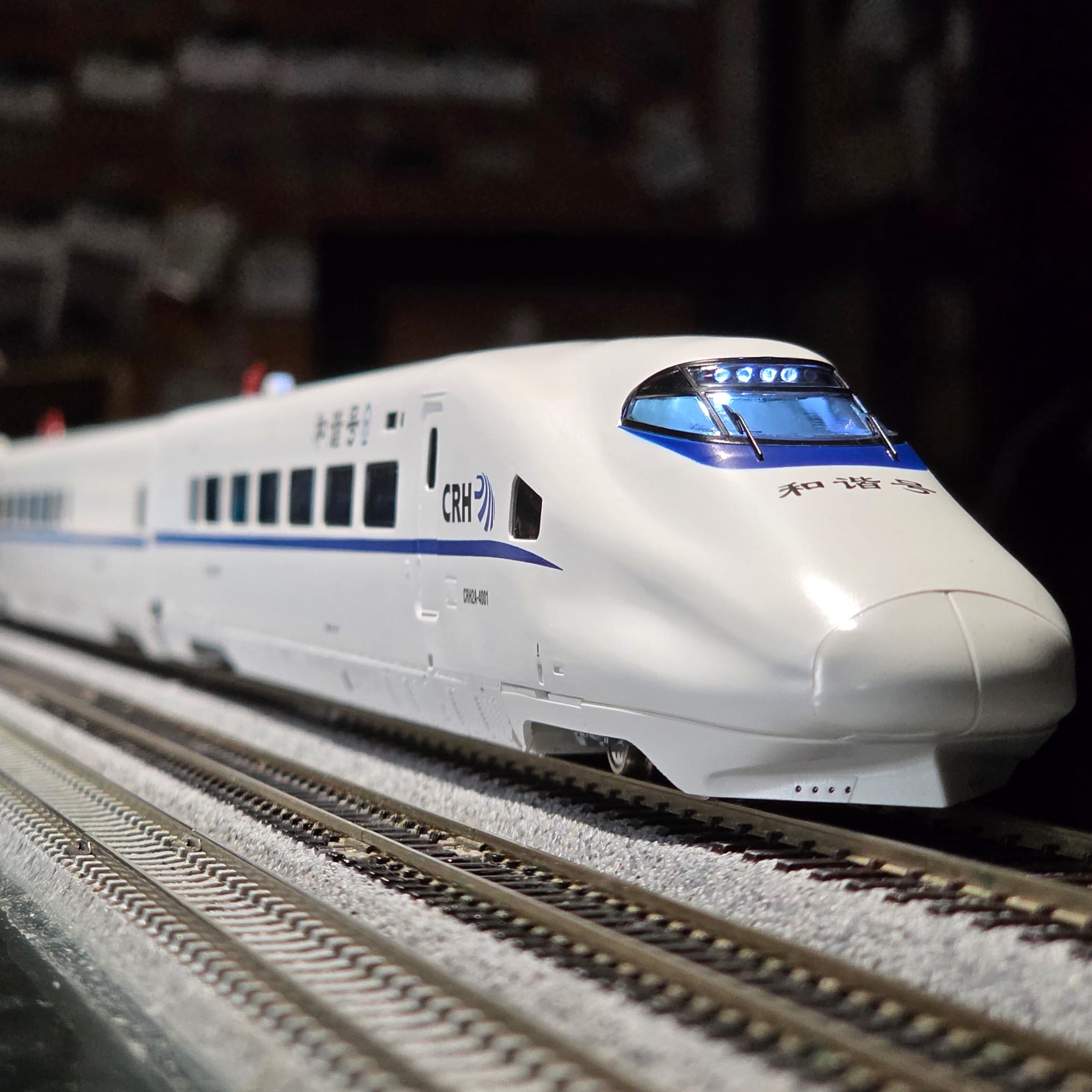 CMR HO比例 和諧號CRH2A型動車組 4001 廣鐵局 廣州動車段 8輛 11 CMR HO比例 和諧號CRH2A型動車組 4001 廣鐵局 廣州動車段 8輛