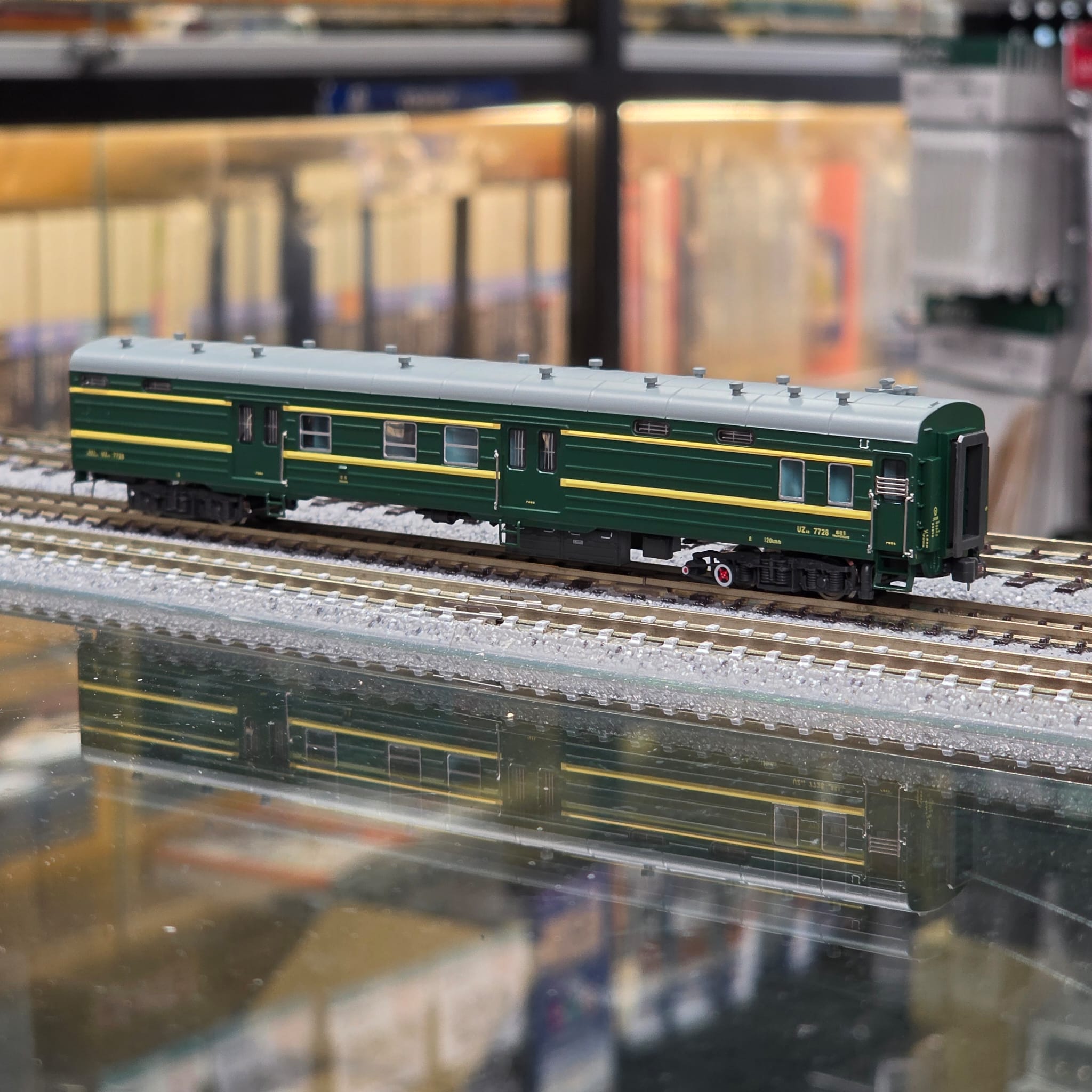 MicroView UZ22 型 N比例 郵政車 1 MicroView UZ22 型 N比例 郵政車