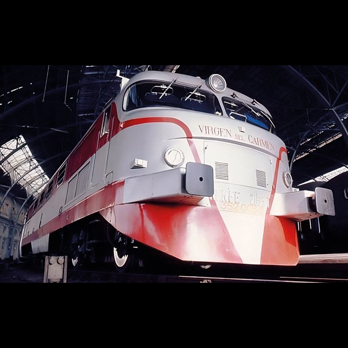 <新品預訂>ARNOLD HN2672 HN2672S RENFE N 2005T "Virgen del Carmen" 柴油機車 原始塗裝 1 ARNOLD HN2672 HN2672S RENFE N 2005T "Virgen del Carmen" 柴油機車 原始塗裝