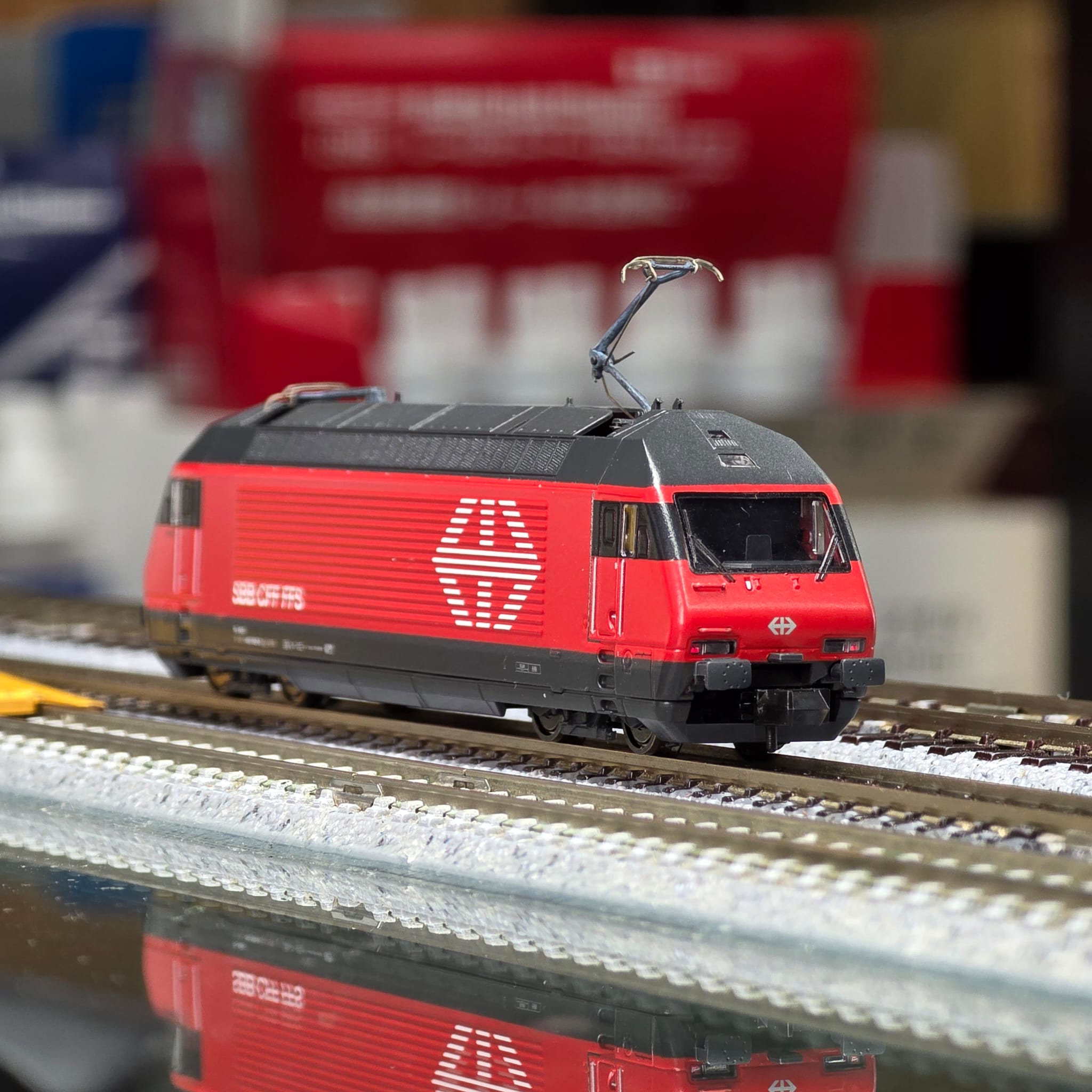 FLEISCHMANN 713472 N Electric locomotive Re 460, SBB DCC SOUND 1 FLEISCHMANN 713472 N Electric locomotive Re 460, SBB DCC SOUND