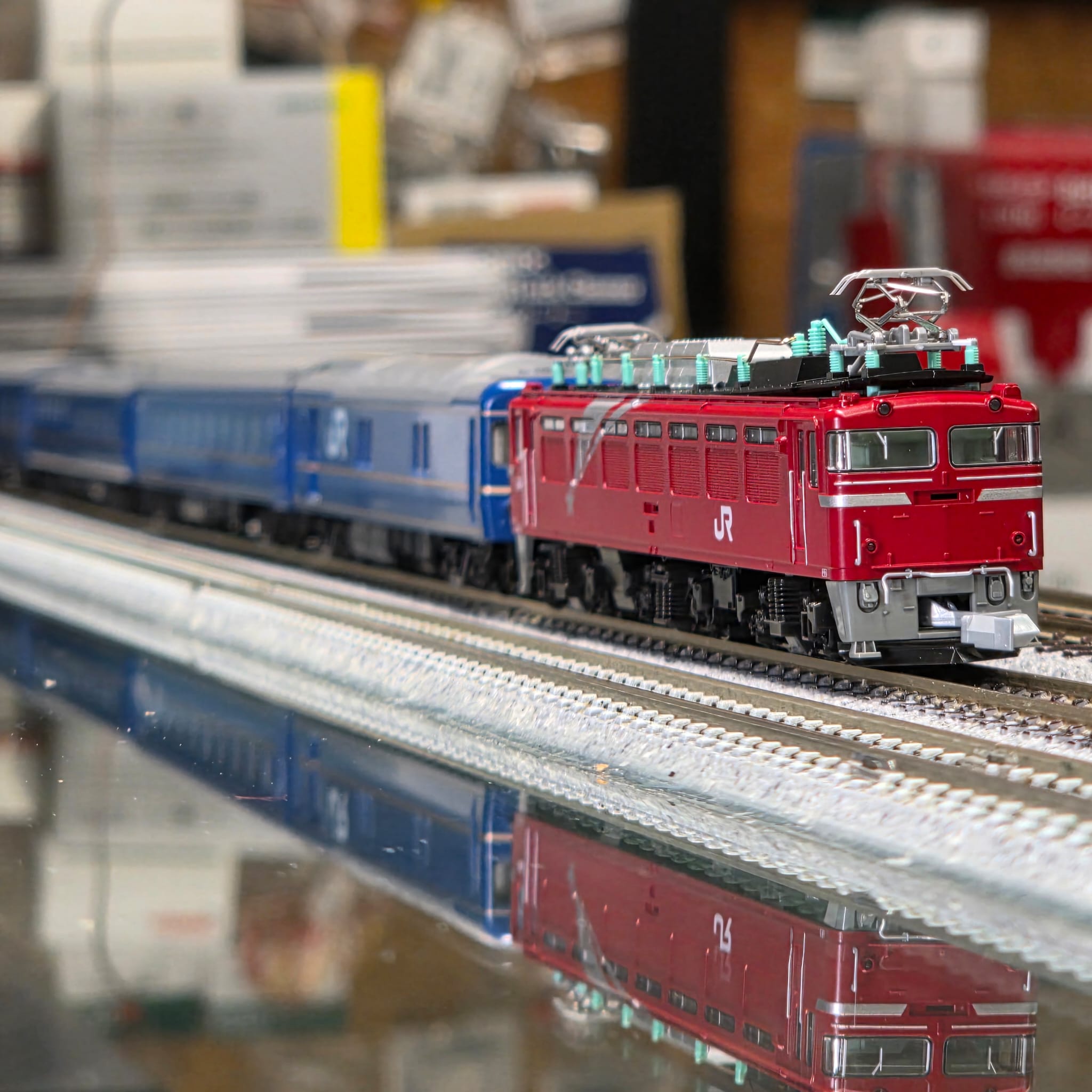 KATO 24系寢台特急「北斗星」〈豪華編成〉12輛 連 上野-青森 段牽引機車套裝+車廂燈 1 KATO 24系寢台特急「北斗星」〈豪華編成〉12輛 連 上野-青森 段牽引機車套裝+車廂燈