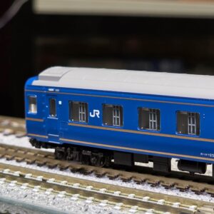 KATO 24系寢台特急「北斗星」〈豪華編成〉12輛 連 上野－青森 段牽引機車套裝+車廂燈