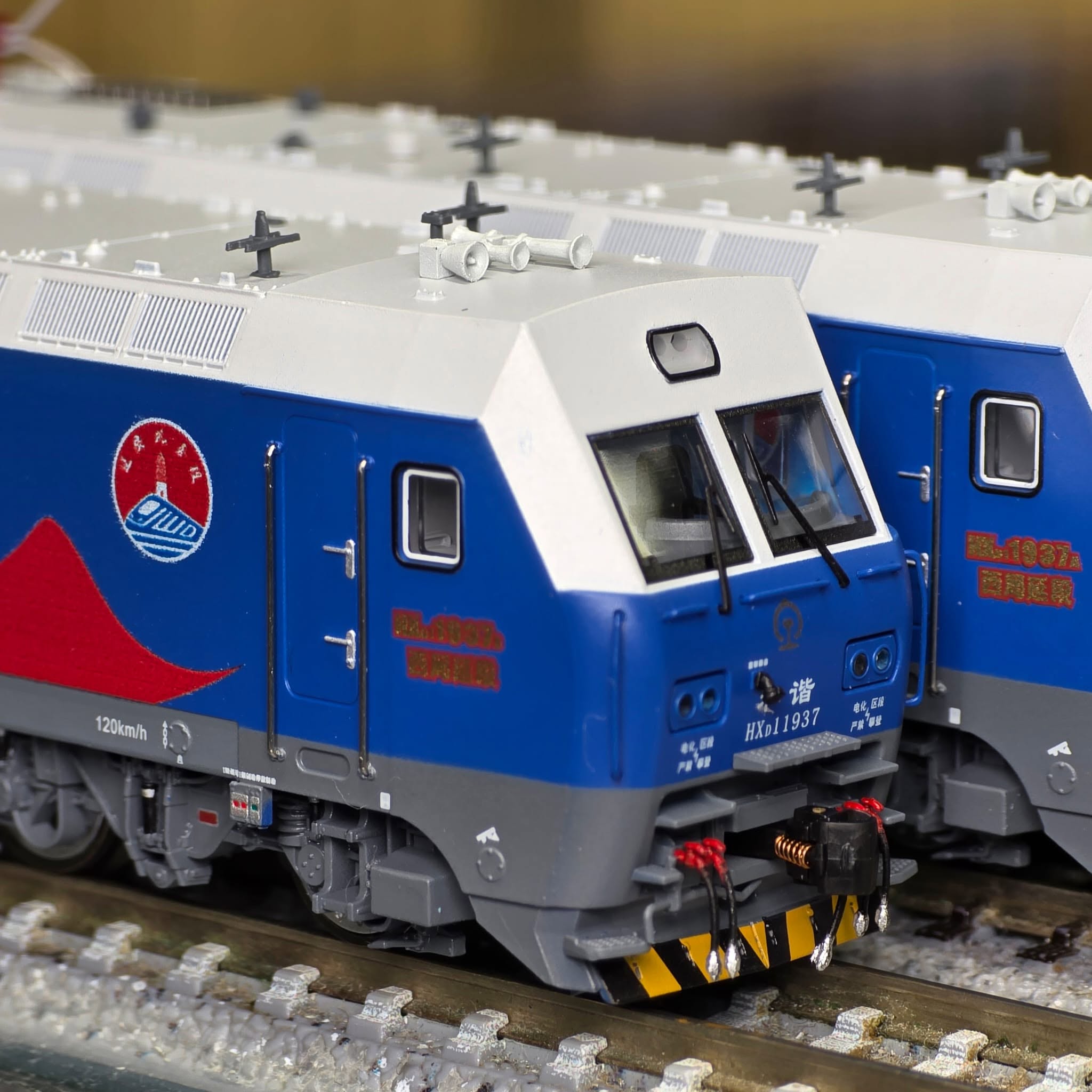 長嗚HXD1 和諧1型電力機車