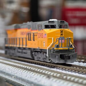 KATO 176-8965 N GE ES44AC Union Pacific #5395