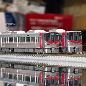 TOMIX 97213 JR 227系近郊電車（Red Wing）基本3両