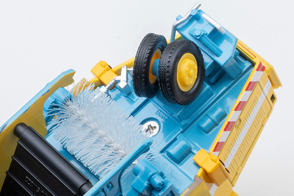<新品預訂> TOMICA LV-N370a 東急 SW2Z2 道路清掃車（黄）(1/64)