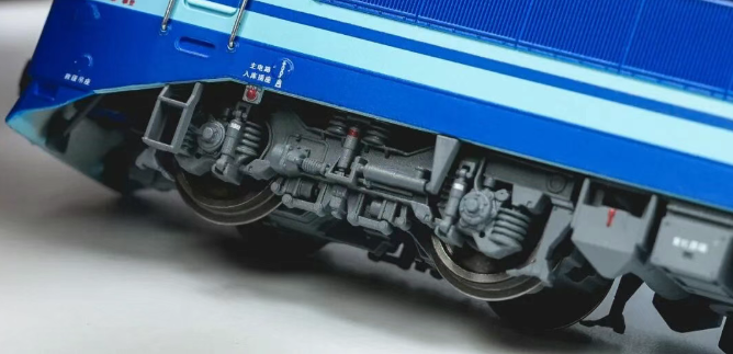 <預訂商品> 長鳴 SS8 韶山8 形電力機車 2026年版本 第3批 圓燈系列