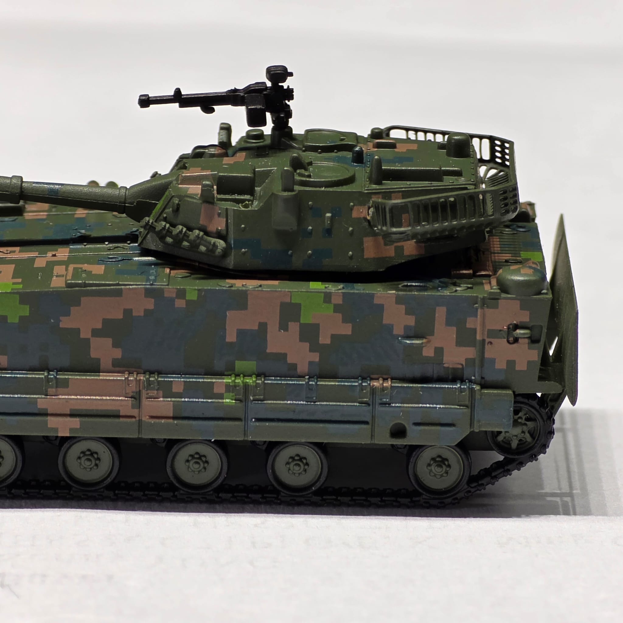 MINICITY ZBD-05式兩棲步戰車 N比例 彩繪紀念版重裝套 裝 (1:160) 30 MINICITY ZBD-05式兩棲步戰車 N比例 彩繪紀念版重裝套 裝 (1:160)