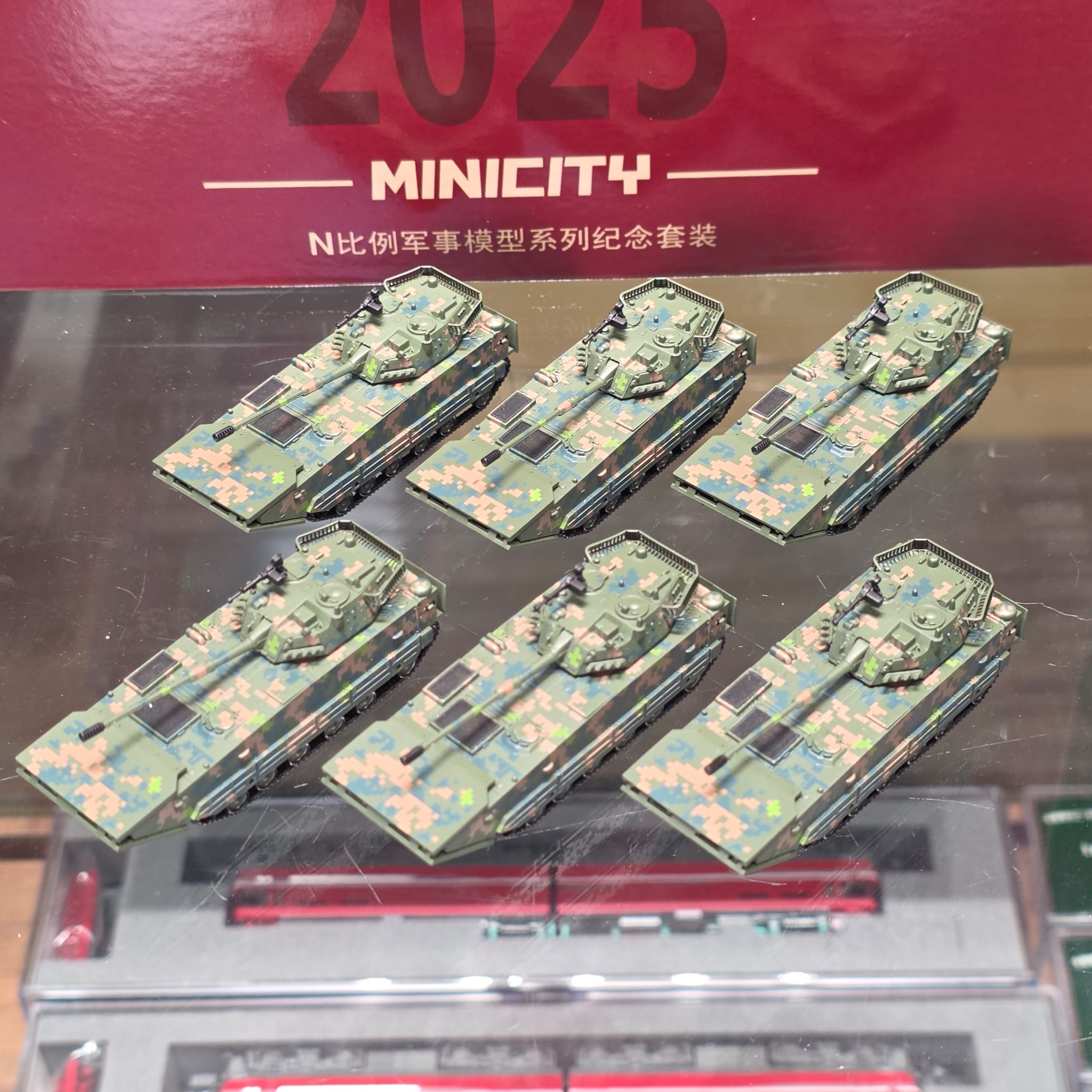 MINICITY ZBD-05式兩棲步戰車 N比例 彩繪紀念版重裝套 裝 (1:160) 26 MINICITY ZBD-05式兩棲步戰車 N比例 彩繪紀念版重裝套 裝 (1:160)