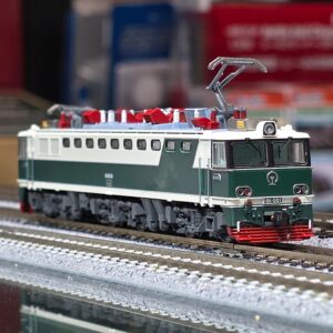 中車長鳴 6K型電力機車 6K 001