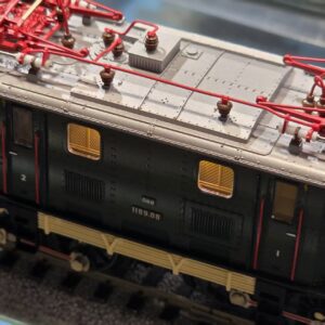 Alternative view of TRIX 25092 Class 1189 奧地利鱷魚  ÖBB 1189.08