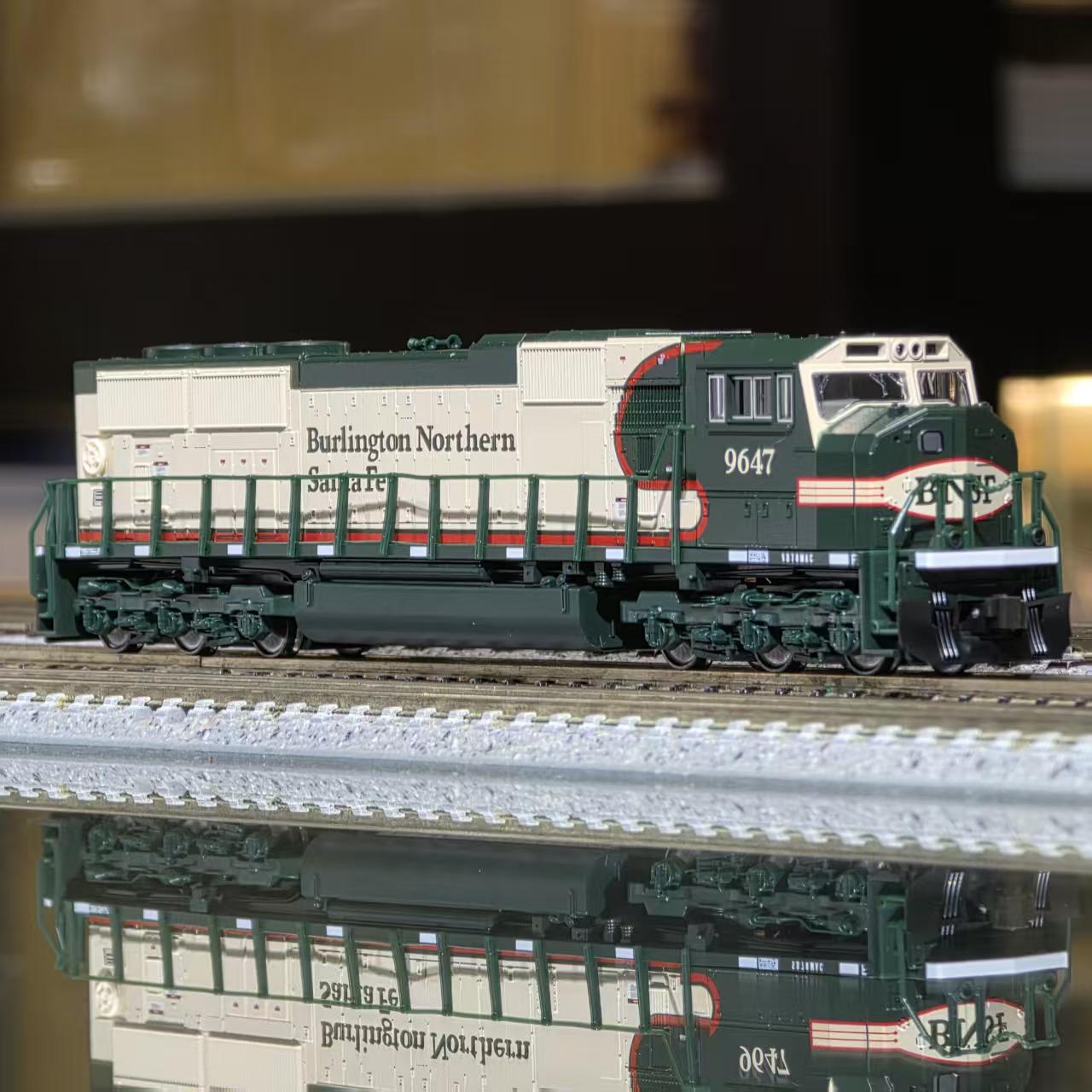 KATO 176-6503 EMD SD70MAC 柴油機車 BN ATSF 合併紀念塗裝 #9647 1 KATO 176-6503