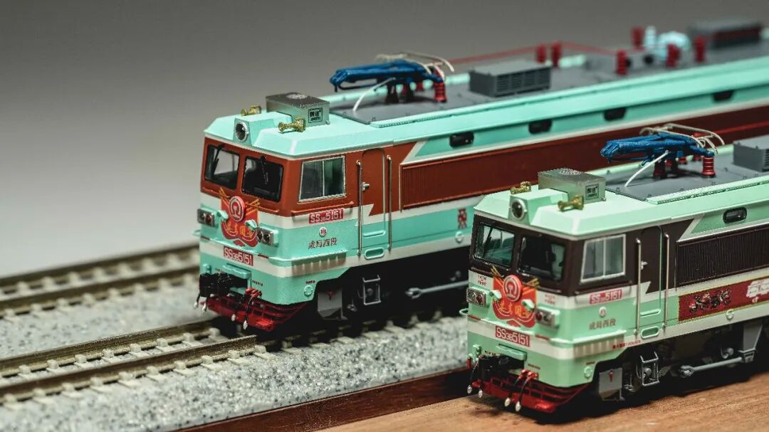 <新品預訂> 中車長鳴 N 韶山3型電力機車 SS3-5151 「共青團號」 廣告特別塗裝