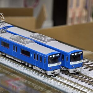 Alternative view of GREENMAX 50850 京急600形（更新車・KEIKYU BLUE SKY TRAIN・20周年記念装飾）8両